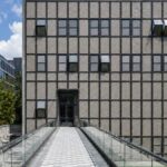 Koca binayi teneke kutularindan yaptilar cQpgemkz